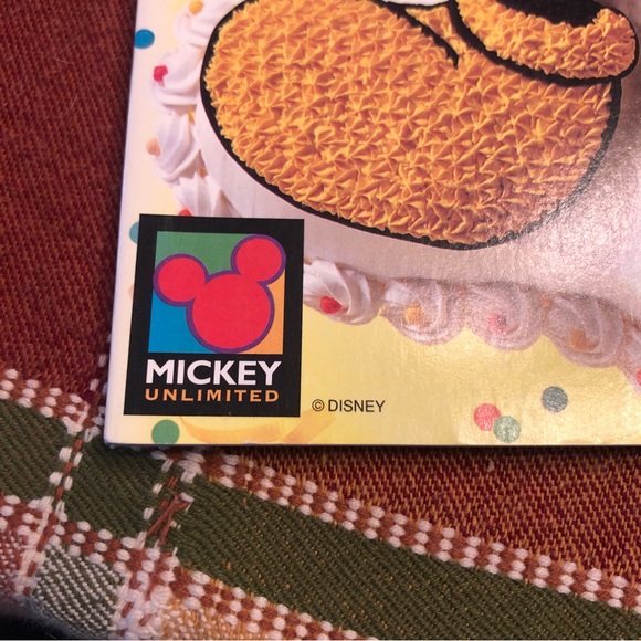 Cake Decorating & Baking Wilton Yearbook Magazine 1996 with Pattern Book - Picture 5 of 8